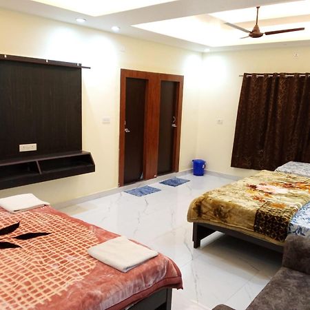 Kaka Guest House Ayodhya Bagian luar foto