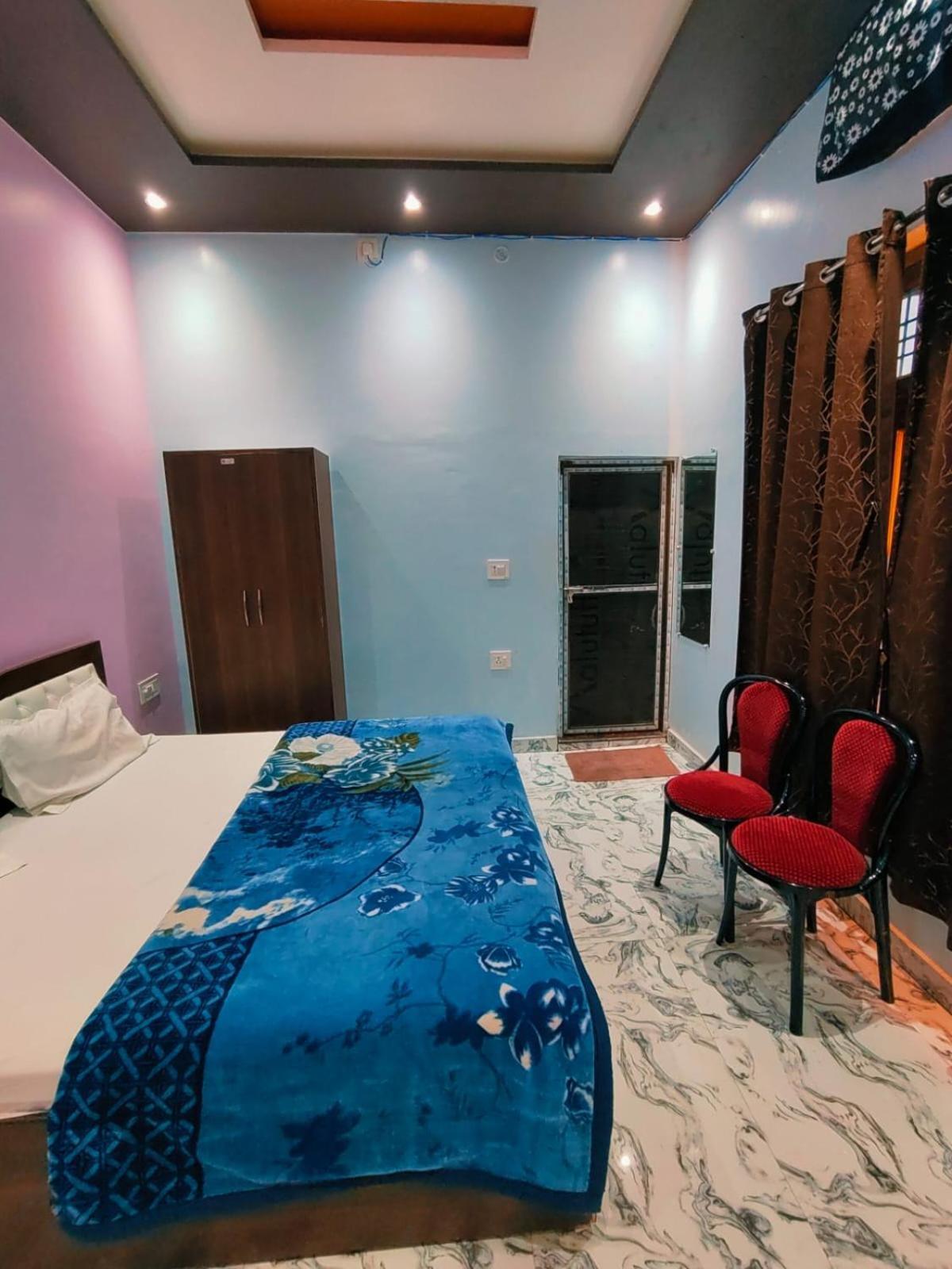 Kaka Guest House Ayodhya Bagian luar foto